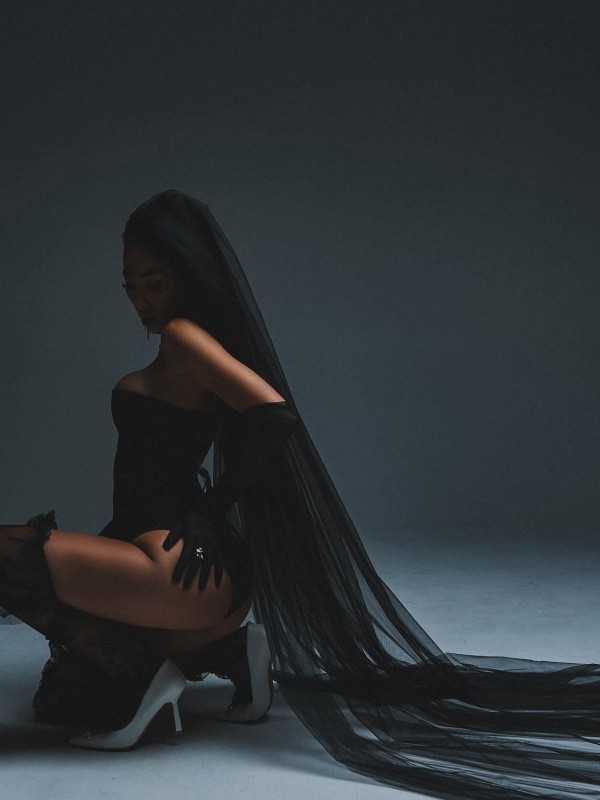 Алеся привлекательная девушка из Буденновск цена от 4500 руб